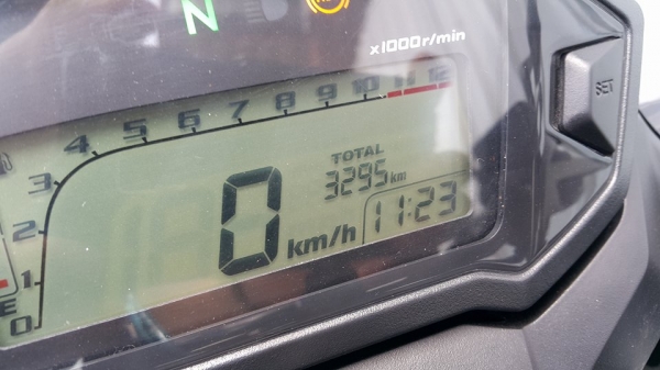 CB300f 2015 ใหม่มากวิ่ง 3000 โลแท้ น้องๆมือ1เลยจ้า ต่อรองได้ครับ