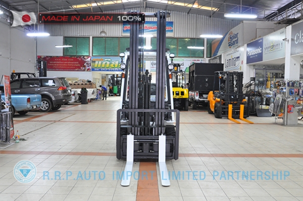 ขายรถโฟล์คลิฟท์มือสอง NISSAN  รุ่น Y1F2-002873 ราคา 530,000 บาท นำเข้าจากประเทศญี่ปุ่น 100\% ไม่เคยใช้งานในไทย