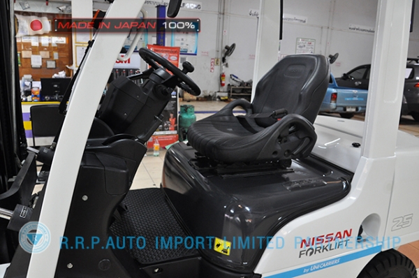 ขายรถโฟล์คลิฟท์มือสอง NISSAN  รุ่น Y1F2-002873 ราคา 530,000 บาท นำเข้าจากประเทศญี่ปุ่น 100\% ไม่เคยใช้งานในไทย
