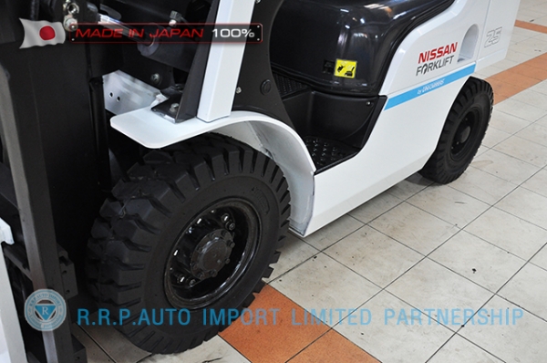 ขายรถโฟล์คลิฟท์มือสอง NISSAN  รุ่น Y1F2-002873 ราคา 530,000 บาท นำเข้าจากประเทศญี่ปุ่น 100\% ไม่เคยใช้งานในไทย