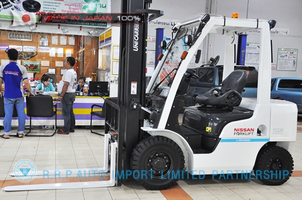 ขายรถโฟล์คลิฟท์มือสอง NISSAN  รุ่น Y1F2-002873 ราคา 530,000 บาท นำเข้าจากประเทศญี่ปุ่น 100\% ไม่เคยใช้งานในไทย