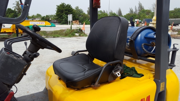 ขายรถยก2.5T.....2ระบบแก็สก็ได้น้ำมันก๊ได้เสาฟูลฟรี