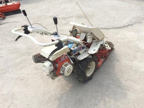 รถเกี่ยวข้าวเดินตาม  KUBOTA  RA30Z รหัสสินค้า : 80903774   www.nihonmono.com