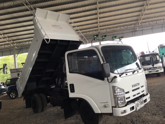 ขายหกล้อดั้มสามมิตร เครื่อง130 แรง ปี2556 ขาย สด ผ่อน