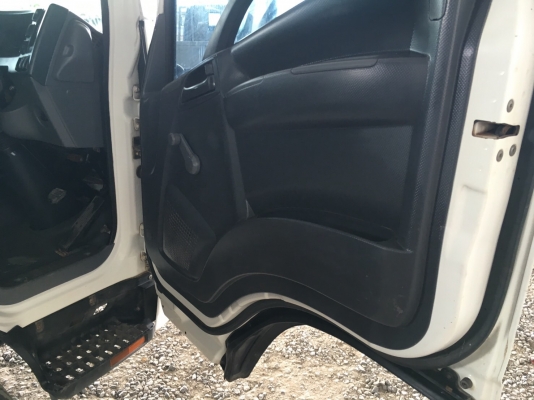 ขายหกล้อดั้มสามมิตร เครื่อง130 แรง ปี2556 ขาย สด ผ่อน