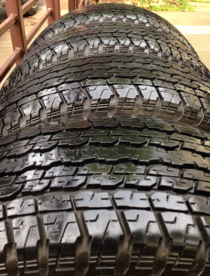 ยาง Bridgestone 255 65 17 ปี13 ดอกเต็ม ราคาไม่แพง