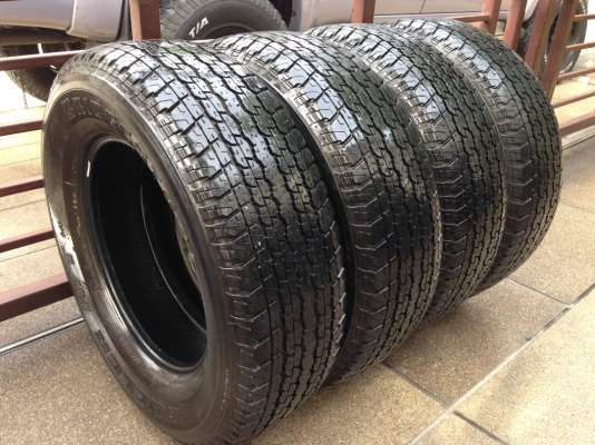 ยาง Bridgestone 255 65 17 ปี13 ดอกเต็ม ราคาไม่แพง