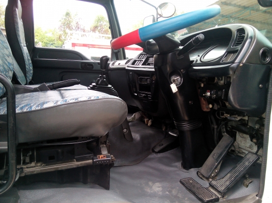 6 ล้อใหญ่  *Euro.2*  ISUZU  DECA  FTR 200 แรงม้า  *ยาว 7.20 ม.* รถสวยเดิม+สวยจริง * รถห้างแท้ * มีเล่มพร้อมโอน *