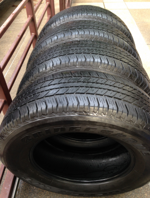 ยาง Bridgestone 265 65 17 ปี14 ดอกสวย พร้อมใช้งาน ราคาไม่แพง