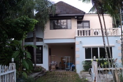 ขายบ้านเดียว 2 ชั่น 4 ห้องนอน 2 ห้องน้ำ พร้อมห้องโถง