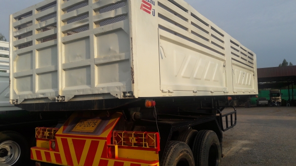 ขายหัวลากhino mega 320ปี 51  พร้อมหางเซมิ  ดั้ม หินทราย  สวยๆ  ยางเต็ม80\%  ทั้งหัวและหาง