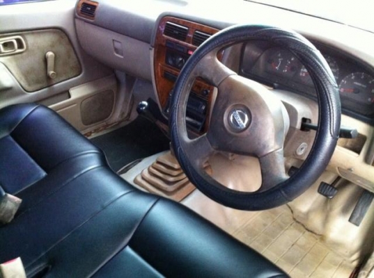 ขายนิสสันฟรอนเทียเครื่องดีเซล 2.7 พวงมาลัยพาวเวอร์ ปี 03 ขายนิสสันฟรอนเทียเครื่องดีเซล 2.7 พวงมาลัยพาวเวอร์ ปี 03