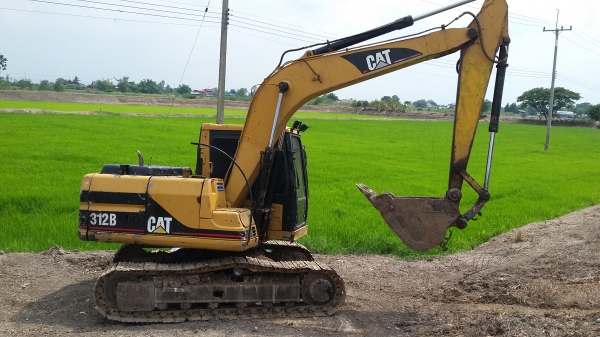 ขายCAT 311B.ไฟฟ้าครบอินวอยน์โซ่ใหม่ช่วงล่างเต็มพร้อมใช้งาน