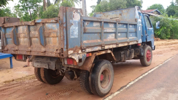 ขาย 148.000 รถดั้มNPR  115แรง ช่วงล่าง Fหน้า-หลัง  เพาวเวอร์ สภาพพร้อมใช้งาน