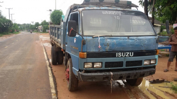 ขาย 148.000 รถดั้มNPR  115แรง ช่วงล่าง Fหน้า-หลัง  เพาวเวอร์ สภาพพร้อมใช้งาน