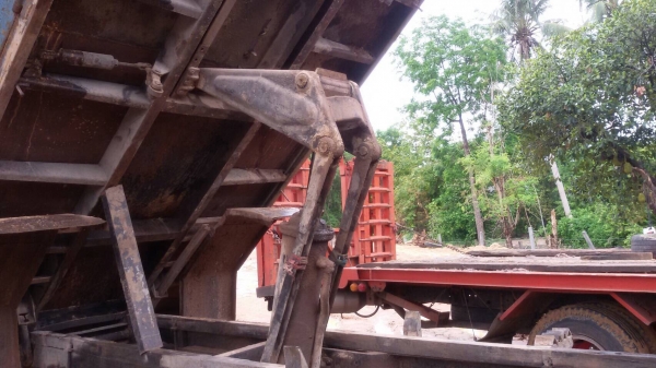 ขาย 148.000 รถดั้มNPR  115แรง ช่วงล่าง Fหน้า-หลัง  เพาวเวอร์ สภาพพร้อมใช้งาน