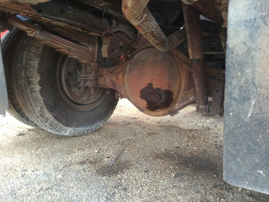 6ล้อรถน้ำ isuzu NPR120แรง รถประมูลจากเทศบาล. เล่มทะเบียนพร้อม