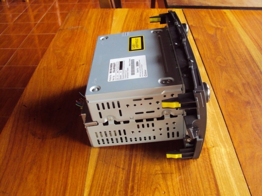 ขายวิทยุ-เทป-ซีดี ติดรถยนต์ TOYOTA 2 เครื่อง สภาพเหมือนถอดป้ายแดง