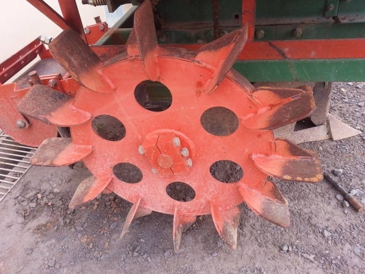 เครื่องปลูกอ้อย KMT ร่องคู่ สภาพดี