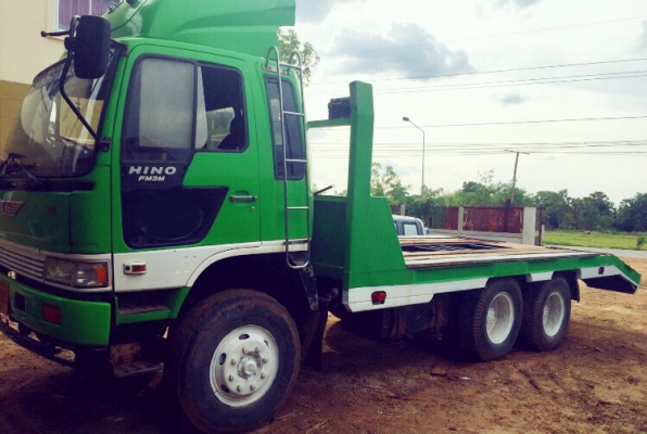 HINO SUMO FM 320 HP D6AB สิบล้อ 2 เพลา เทรลเลอร์ท้ายลาดขึ้นรถแบ็คโฮร PC 200 สวยสภาพดีสุดๆพร้อมลากพร้อมใช้งาน เครื่องยนต์ฮุนไดดีเซล 320 แรงลงเล่มครบ หัวเก๋ง 3 Mอย่างสวยภายในครบพร้อม พวงมาลัยเพาเวอร์ ระบบเบรคทริ๊ปฟี้ ช่วงล่างแน่นคัชซีไม่แตกบวม ยางสภาพดีประม