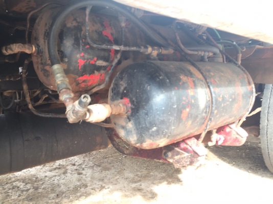 HINO SUMO FM 320 HP D6AB สิบล้อ 2 เพลา เทรลเลอร์ท้ายลาดขึ้นรถแบ็คโฮร PC 200 สวยสภาพดีสุดๆพร้อมลากพร้อมใช้งาน เครื่องยนต์ฮุนไดดีเซล 320 แรงลงเล่มครบ หัวเก๋ง 3 Mอย่างสวยภายในครบพร้อม พวงมาลัยเพาเวอร์ ระบบเบรคทริ๊ปฟี้ ช่วงล่างแน่นคัชซีไม่แตกบวม ยางสภาพดีประม