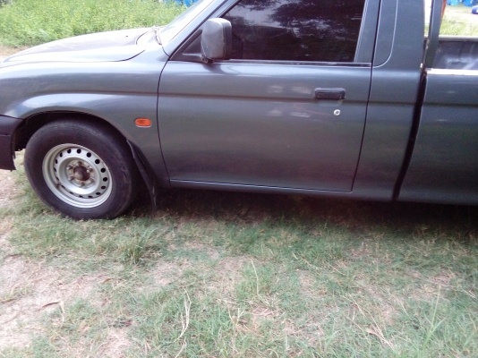 ขายกะบะมิตซูสตราด้าปี2000