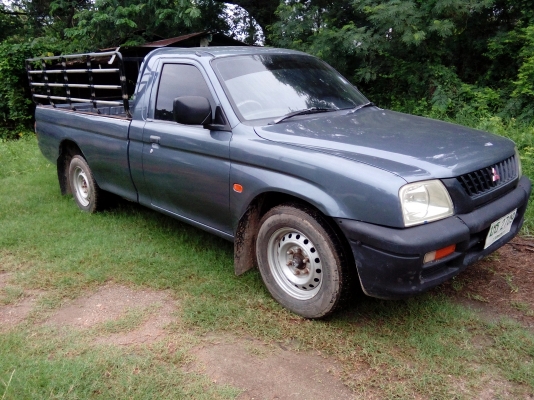 ขายกะบะมิตซูสตราด้าปี2000