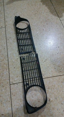 ขายกระจังหน้า พลาสติก สีดำ bmw 2002 ไฟเหลี่ยม 
สภาพตามรูป มีรอยแตก สามารถเอาไปซ่อม และ ทำสีให้เหมือนใหม่ได้ 

4800 บาท

0834301397
Line: surawat.hant