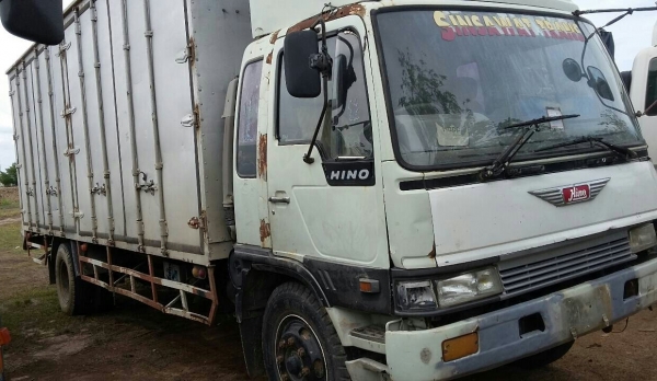 มี 2คัน หกล้อ อีซูซุ ร็อคกี้ FTR195 และ ฮีโน่ FF3H195 ช่วงยาว7.20ม ตู้แห้ง10บาน สภาพดีสวยพร้อมใช้ ทะเบียนพร้อมโอน ราคาคันละ 495,000บ เท่ากัน ครับๆ มี 2คัน หกล้อ อีซูซุ ร็อคกี้ FTR195 และ ฮีโน่ FF3H195 ช่วงยาว7.20ม ตู้แห้ง10บาน สภาพดีสวยพร้อมใช้ ทะเบียนพร้อมโอน ราคาคันละ 495,000บ เท่ากัน ครับๆ