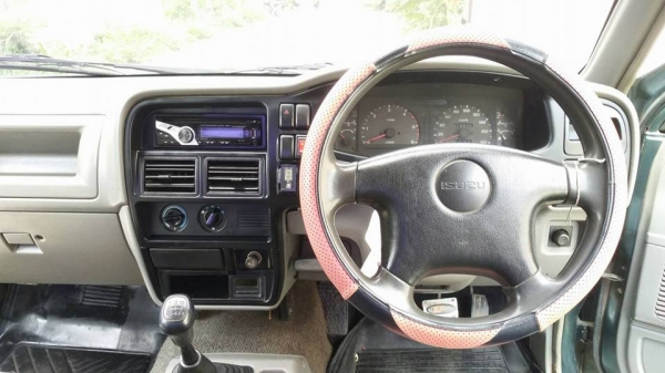 !!!!!  ISUZU DRAGON EYE 2.5 CC TRUBO ปี 40 พวงมาลัยเพาเวอร์ เครื่องดีมากแน่นๆ !!