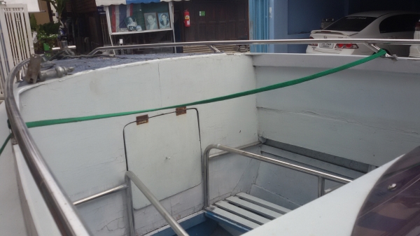 เรือเปล่า ขนาด20ฟุต สวยๆ ไม่มีเครื่องยนต์