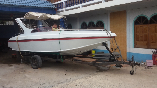 เรือเปล่า ขนาด20ฟุต สวยๆ ไม่มีเครื่องยนต์