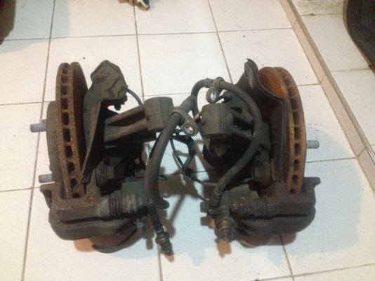 ดุมหน้าครบชุด HONDA CIVIC ไดเเมนชั่นเก่าญี่ปุ่นเเท้สภาพดีคู่ละ