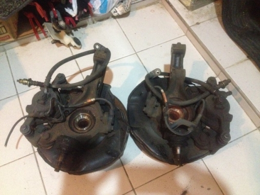 ดุมหน้าครบชุด HONDA CIVIC ไดเเมนชั่นเก่าญี่ปุ่นเเท้สภาพดีคู่ละ