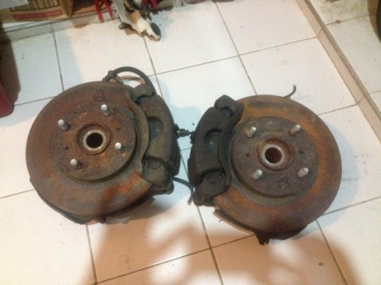 ดุมหน้าครบชุด HONDA CIVIC ไดเเมนชั่นเก่าญี่ปุ่นเเท้สภาพดีคู่ละ