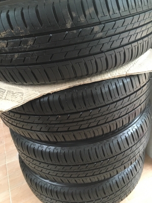 ล้อแม็ก vios yaris พร้อมยางบริดโตนปี 185/60/15 ปี15 ดอกสวยๆ