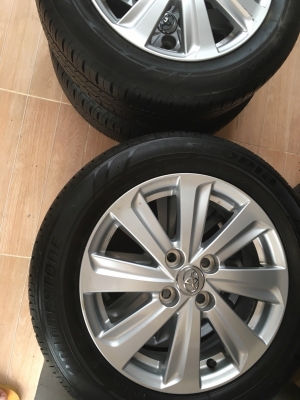 ล้อแม็ก vios yaris พร้อมยางบริดโตนปี 185/60/15 ปี15 ดอกสวยๆ