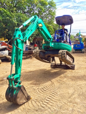 KOMATSU 27mr-1 ขนาดPC-27<คอลโทนสั้นปั๊มนิ้วมีลายหัวแย๊กพร้อม>(มีVDOให้ชม)☎️ติดต่อ 085-5632278(ราคต่อรองได้) KOMATSU 27mr-1 ขนาดPC-27<คอลโทนสั้นปั๊มนิ้วมีลายหัวแย๊กพร้อม>(มีVDOให้ชม)☎️ติดต่อ 085-5632278(ราคต่อรองได้)