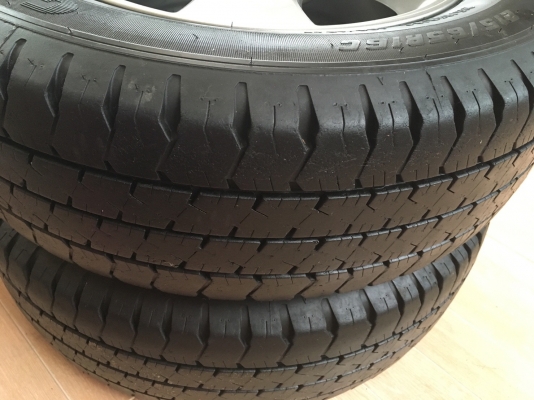 ล้อแม็กเดิม Vigo พร้อมยาง 215 65 16 ปี 15 ล้อมีรอยบ้างตามการใช้งาน