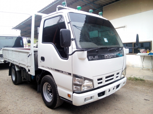 4 ล้อบรรทุก  *ไม่ติดเวลา*  ISUZU  *Euro.2*  NKR  100 แรงม้า+Turbo+Inter  *ยาว 3.20 ม.* รถสวยเดิม+สวยจริง * รถห้างแท้ * มีเล่มพร้อม*