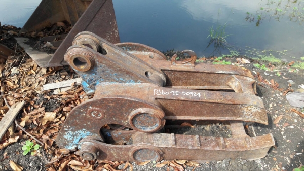 ขาย ปากคีบ ขนาด PC 60  สภาพสวย สนใจโทร  089-7462641  สุวรรณี