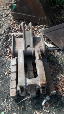 ขาย ปากคีบ ขนาด PC 60  สภาพสวย สนใจโทร  089-7462641  สุวรรณี