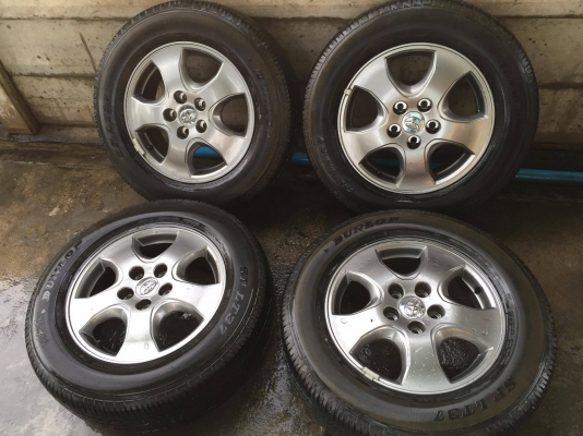 ขายล้อแม็ก Toyota Vigo Champ สีรมดำ ชุดละ 7,500 บาท