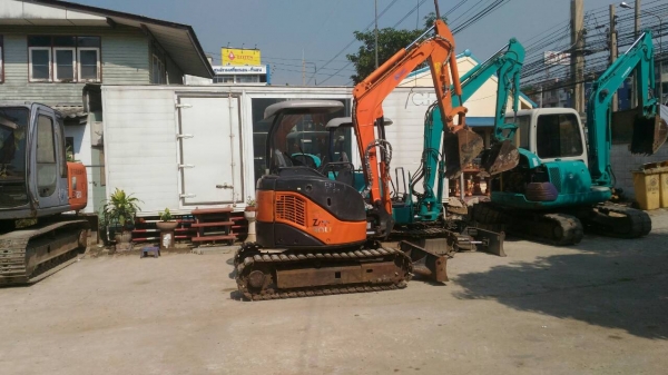 ขาย HITACHI ZX 30U มาใหม่ เก่าญี่ ปุ่น สภาพสวย เดิมๆๆ  พร้อมใช้  สนใจโทร089-3818694 ดวงนภา