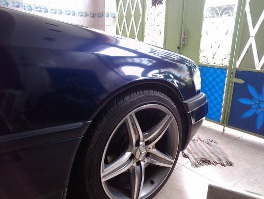 BENZ C180 สภาพสวย..ขอแลกรถกระบะครับส่งรูปมาดุเลยครับส่วนต่างคุยกันครับ