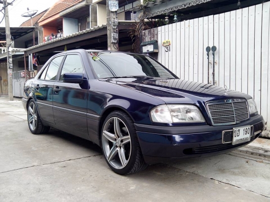 BENZ C180 สภาพสวย..ขอแลกรถกระบะครับส่งรูปมาดุเลยครับส่วนต่างคุยกันครับ