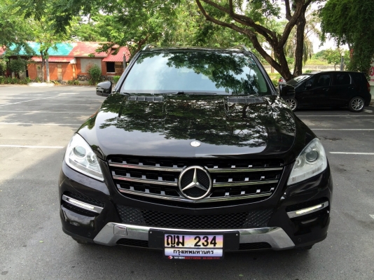 ถูกสุดๆ BENZ ML 250 CDI ปี 2013 รถมือเดียวป้ายแดง สภาพใหม่มาก อุปกรณ์ครบ พร้อมโอน ถูกสุดๆ BENZ ML 250 CDI ปี 2013 รถมือเดียวป้ายแดง สภาพใหม่มาก อุปกรณ์ครบ พร้อมโอน