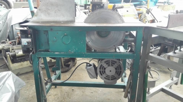 ขายแท่นตัดอลูมิเนียม สันติ มอเตอร์มิตซู 1 HP. 220V. สภาพสวยสดแน่นพร้อมใช้งานมาเทสก่อนได้!!