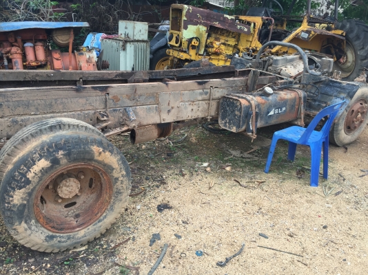 ซาก6ล้อพรัอมเล่มทะเบียน..มิตซูฯCANTER มีหัวเก๋งให้ครบชุด สวย ไม่ผุ