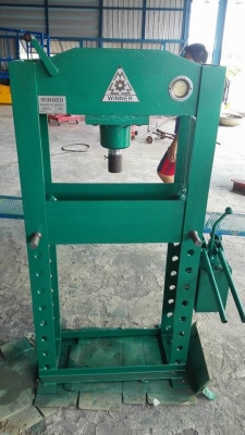 ** ขอบคุณผู้ซื้อ&amp;พี่เสือครับ ** แท่นอัดไฮดรอลิค WINNER 30 Ton.สภาพสวยสดใหม่อัดนุ่มหนักเบาพร้อมใช้มาเทสก่อนได้!!